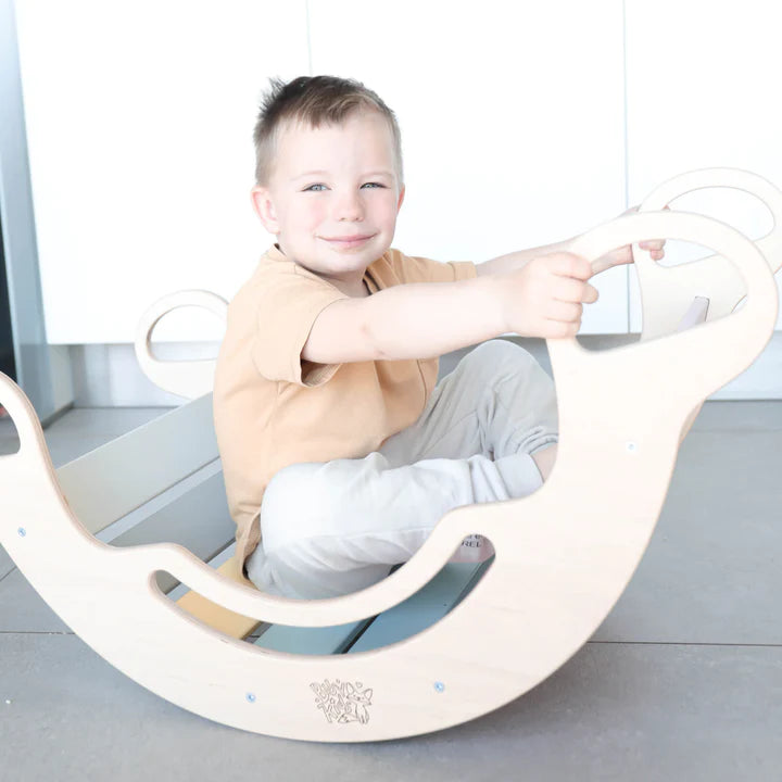 Arche Montessori pastel + planche double face + chaise en bois